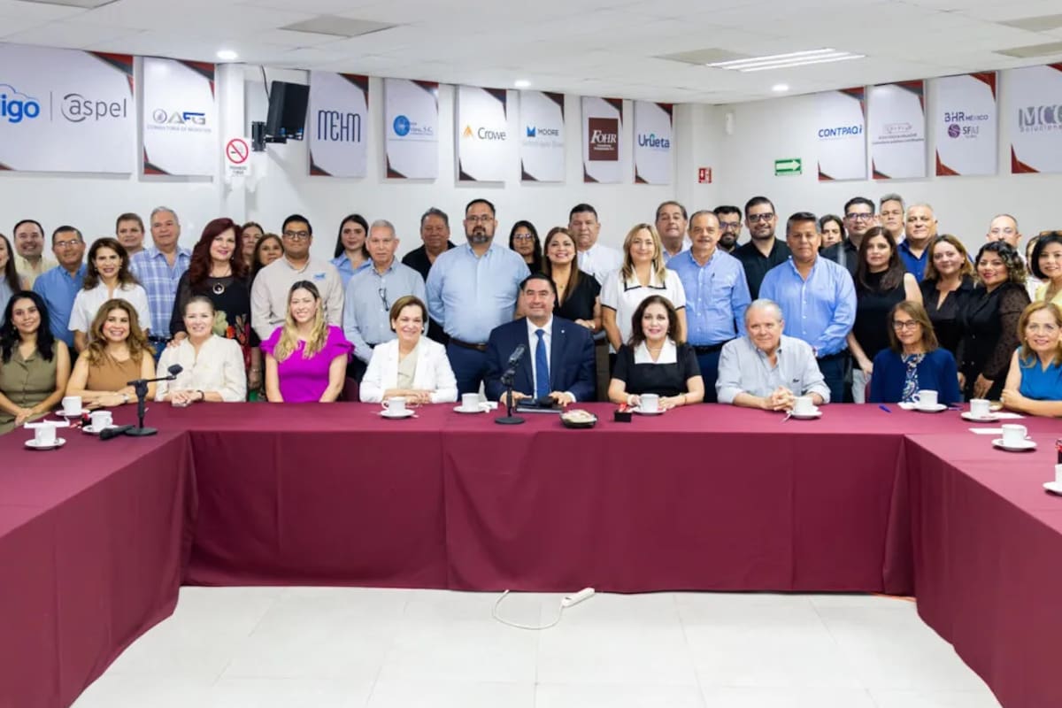 María Dolores del Río plantea reforzar la transparencia, la austeridad y el combate a la corrupción en Sonora tras encuentro con contadores