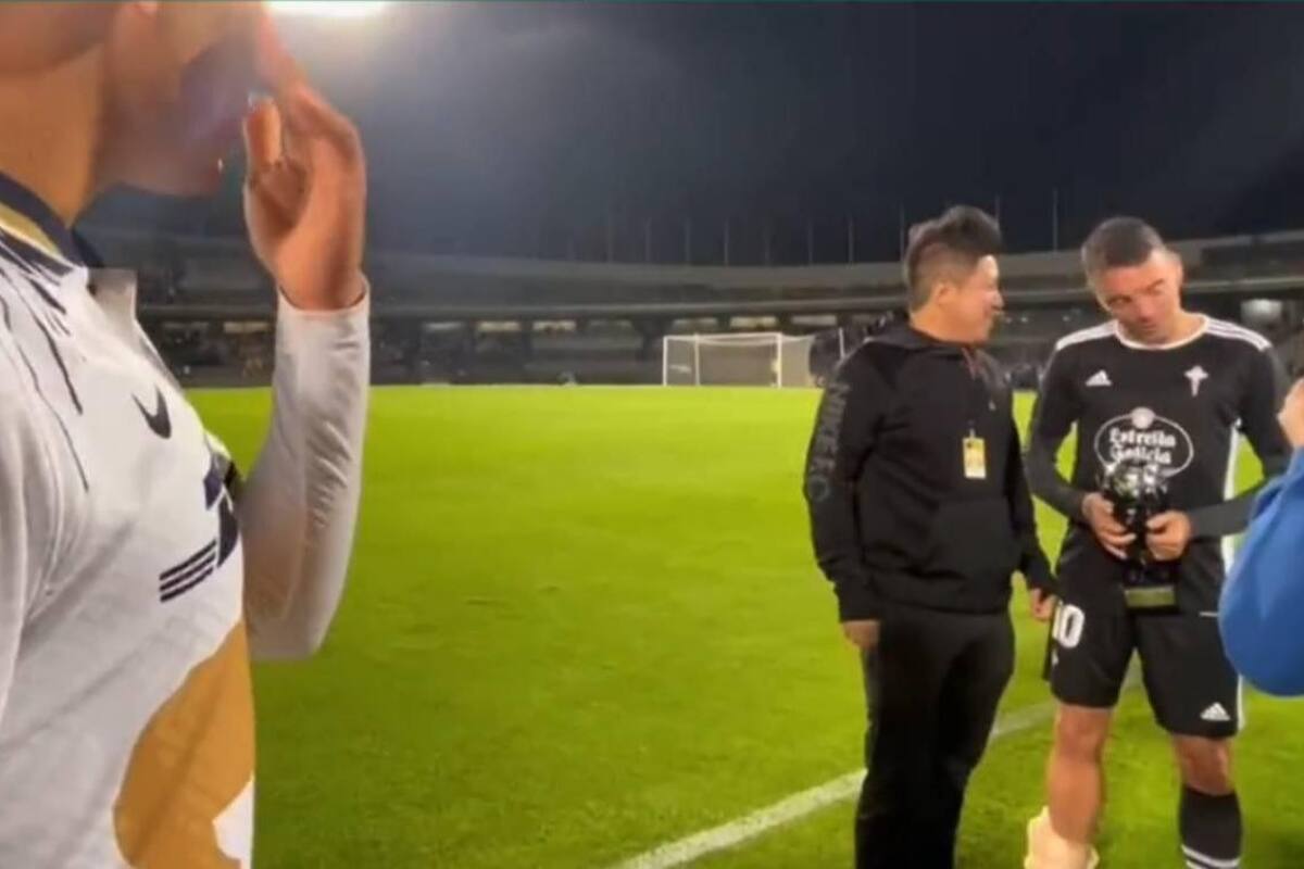 Critican a influencer Isra por ganarle playera de Iago Aspas a joven canterano de Pumas