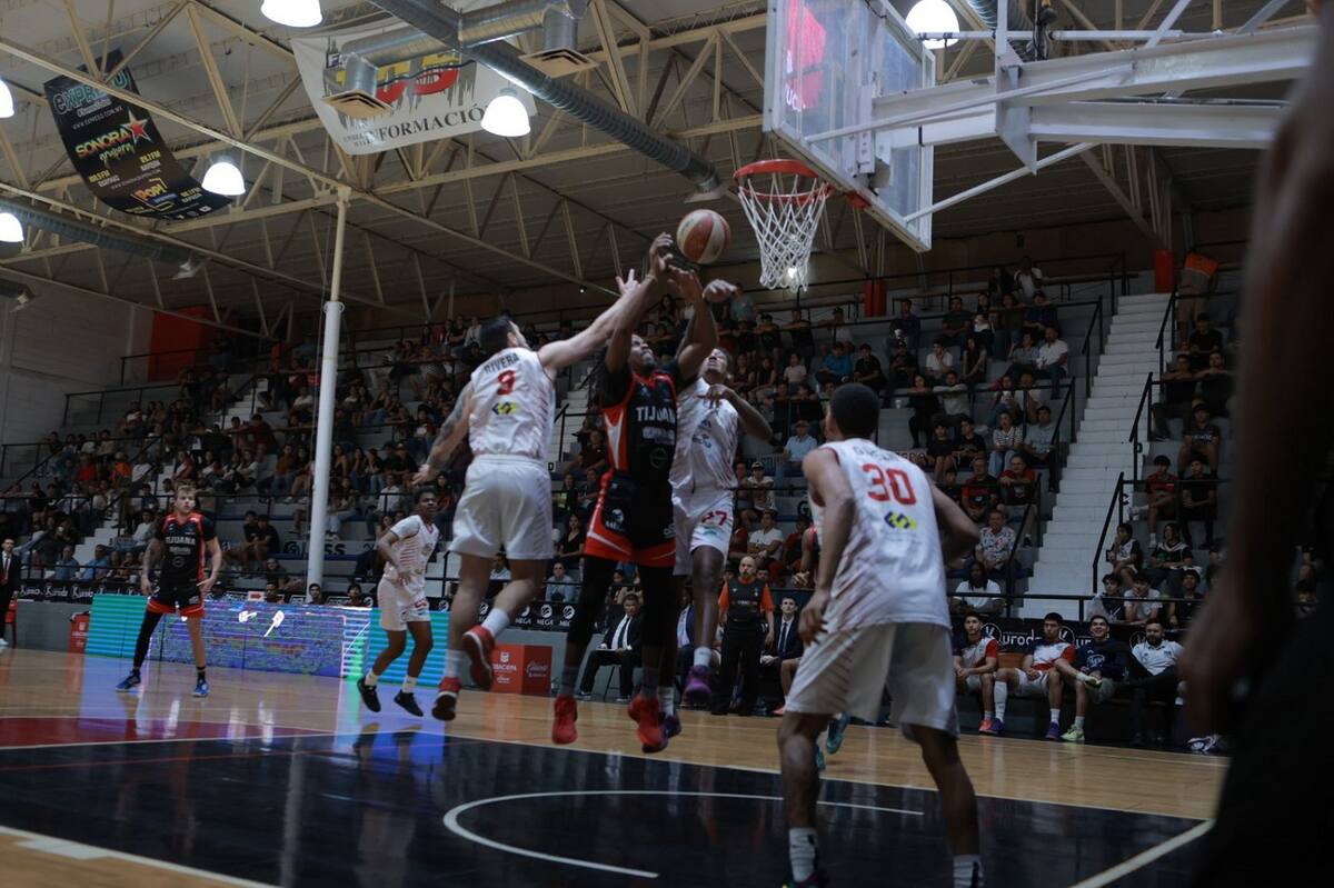 Por los Ostioneros destacó Quande Green con una sobresaliente actuación ofensiva al anotar 24 puntos, siendo clave en la victoria de su equipo.