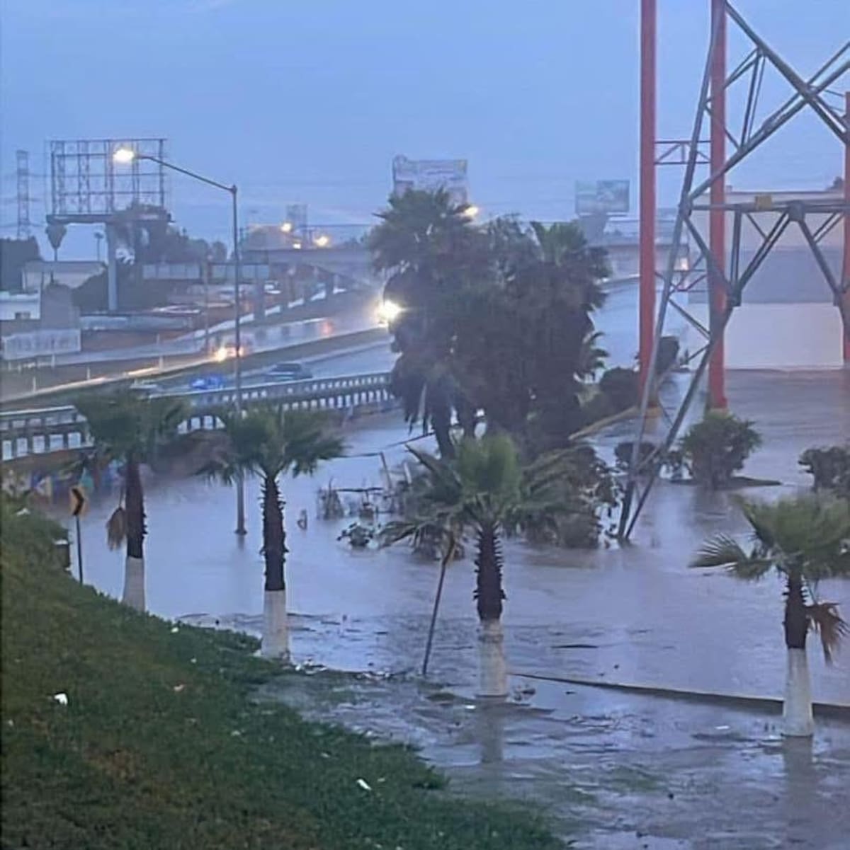 El Implan identificó áreas vulnerables al desbordamiento y gestiona obras con recursos de Fopreden para reforzar la protección en zonas habitacionales. Foto: Carmen Gutierrez