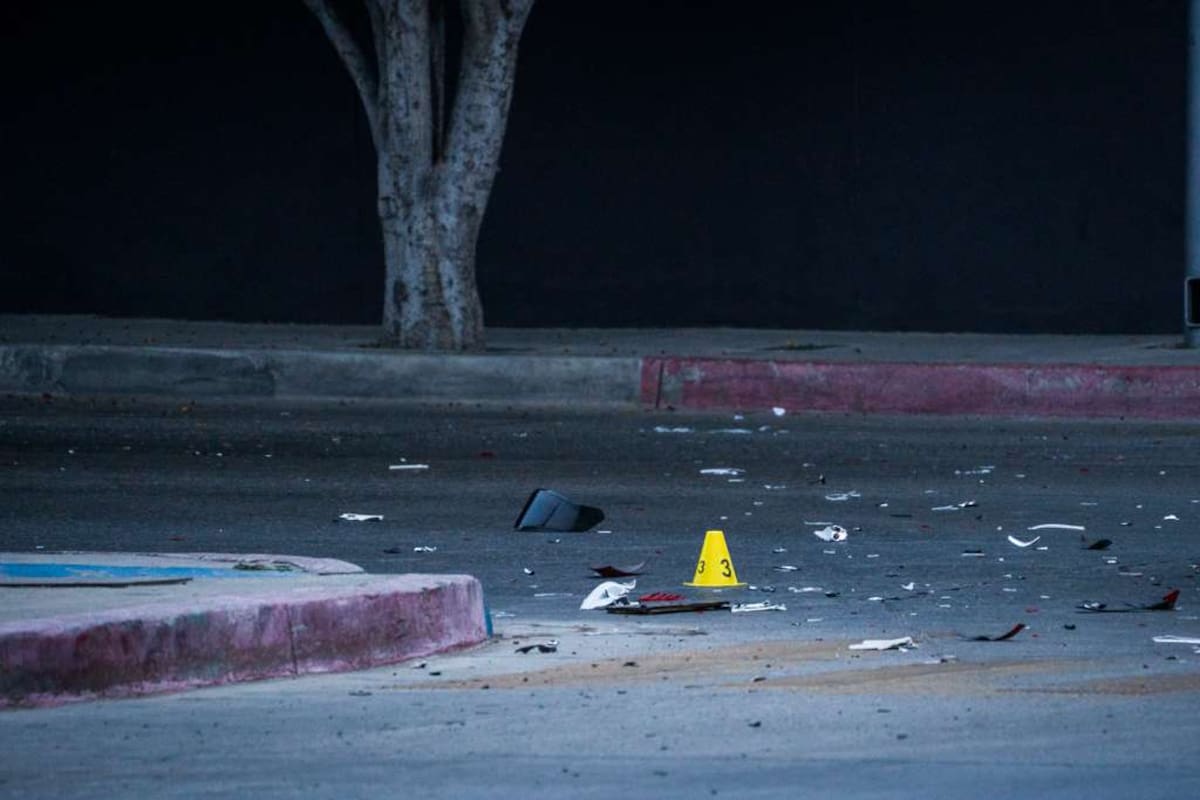 El percance ocurrió durante la madrugada e involucró una motocicleta y una camioneta Ford F-150. Foto: Border Zoom
