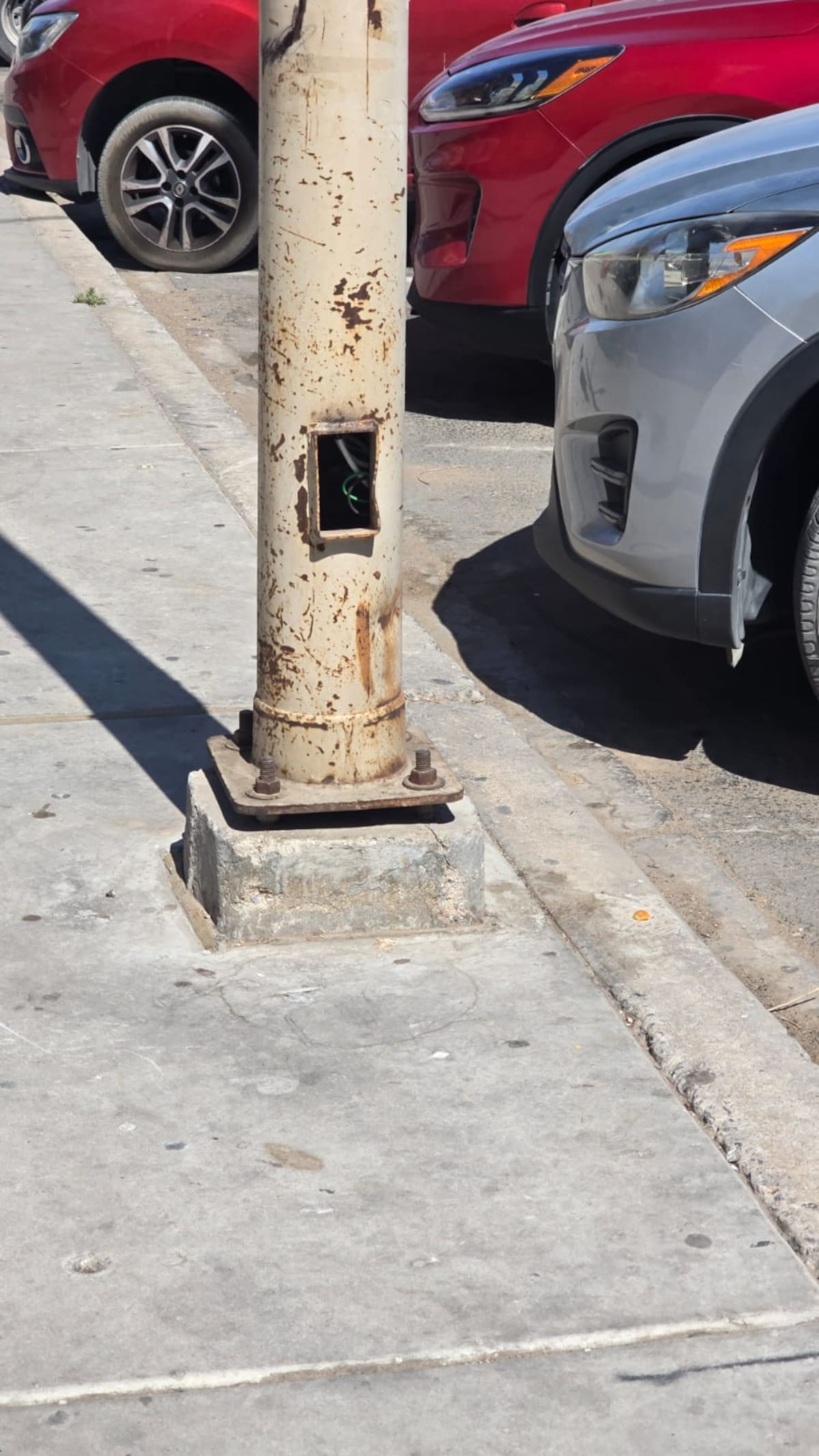 Entre los puntos con mayores afectaciones se encuentran el callejón Obregón y calle 5, callejón Madero y calle 5, y callejón Hidalgo y calle 5.│Foto: Cortesía