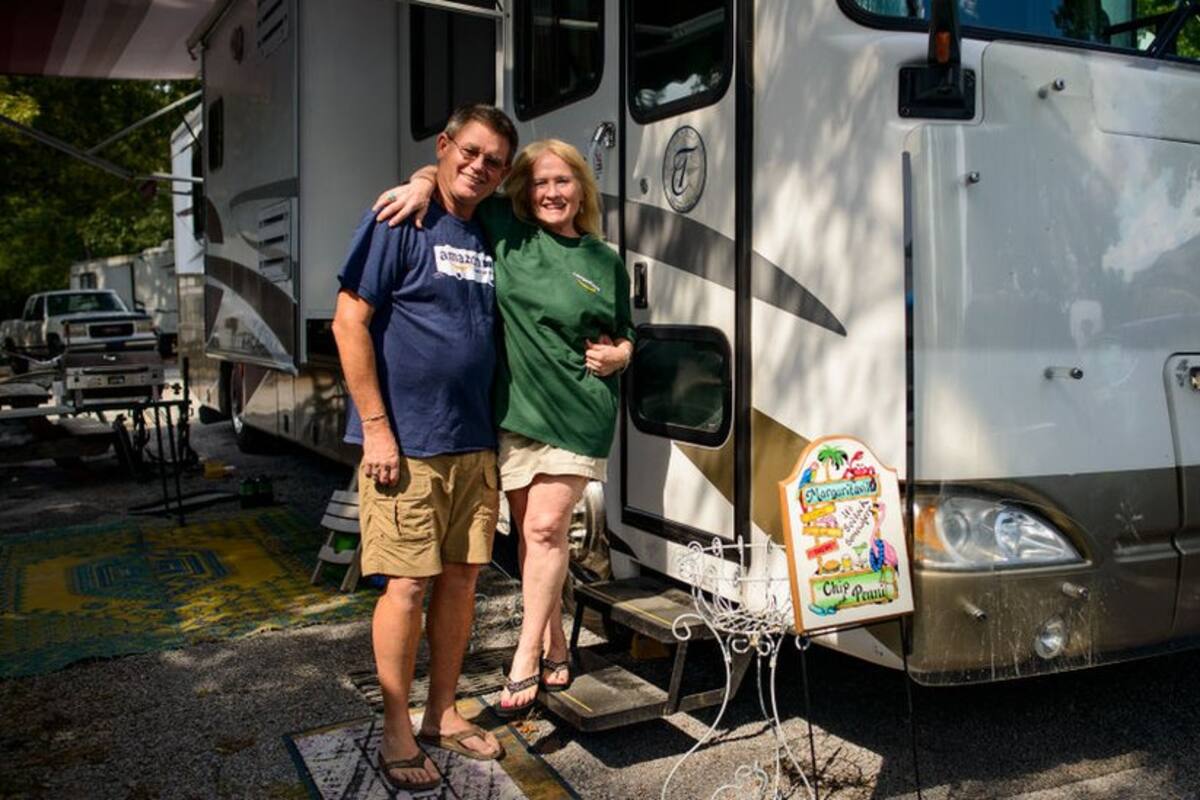 "Nomadland": así es la vida de las miles de personas que viven y viajan en casas rodantes por EE.UU.