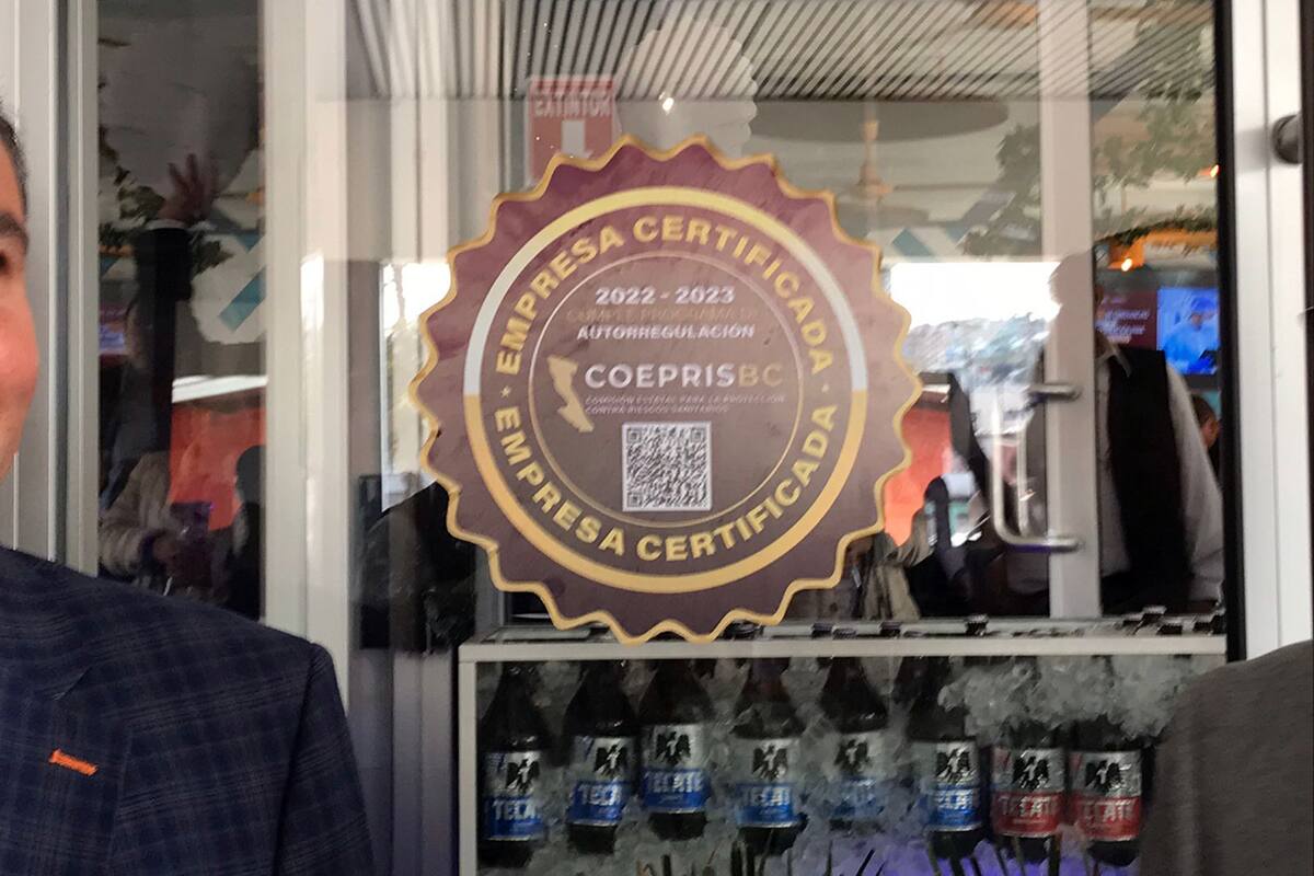 Van 21 restaurantes en Tijuana certificados por Coepris