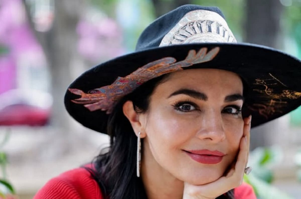 Martha Higareda forma parte del elenco de Holy Molé, una comedia que promete sorprender con su humor y dinamismo.