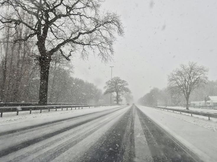 “La peor tormenta en décadas”: 54 millones bajo alerta, Nueva York cierra calles y puentes y 11 estados declaran emergencia por tormenta invernal