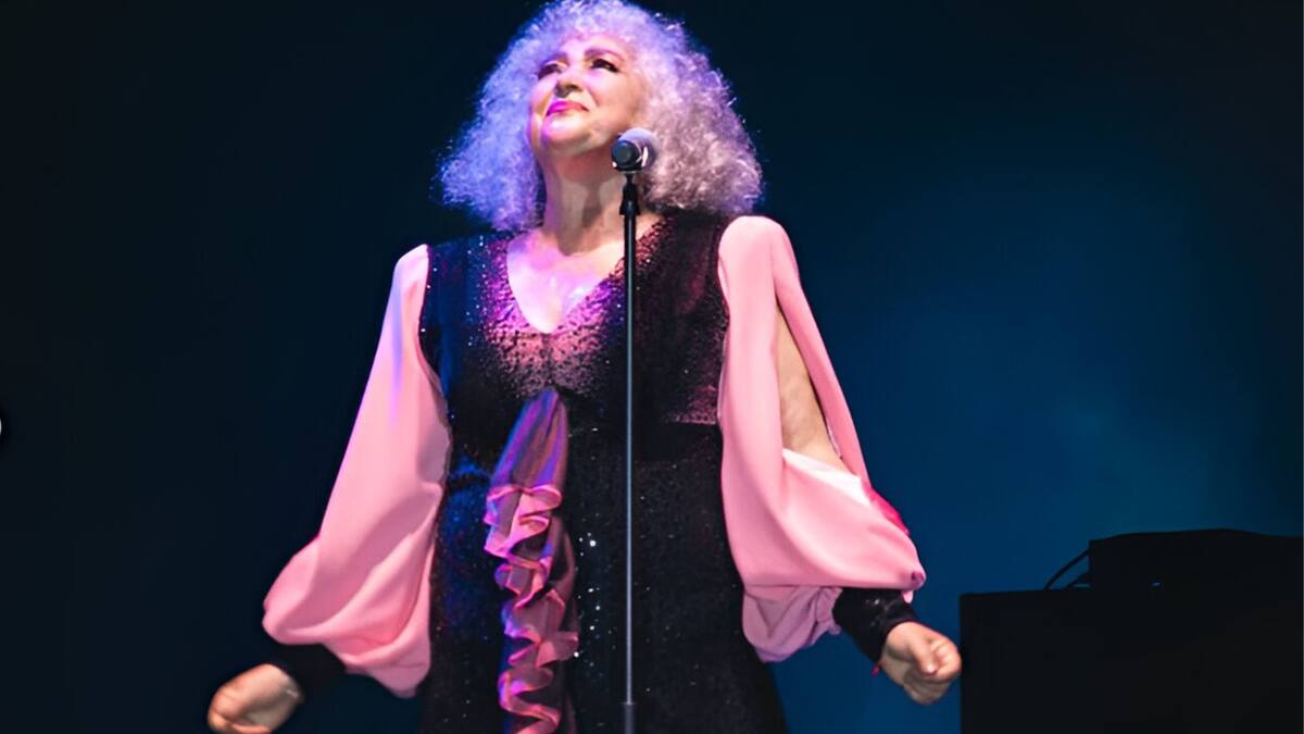 La reconocida cantante de música romántica deleitó a los asistentes con sus más grandes éxitos | Foto: Especial (instagram)