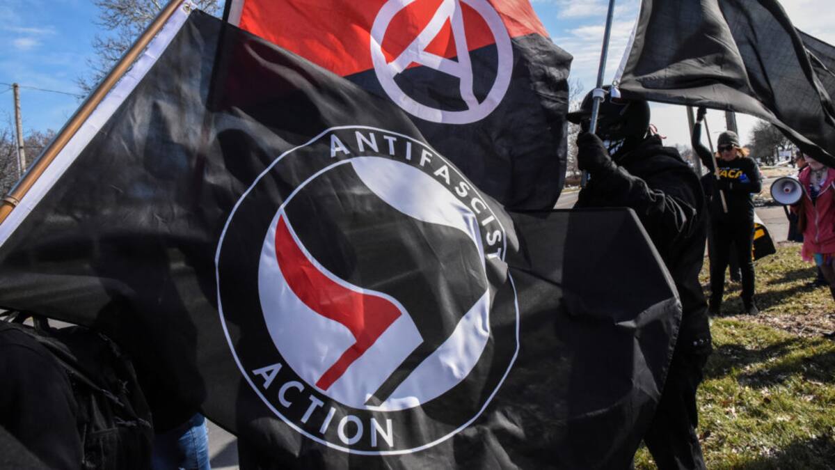 ¿Puede Trump declarar a grupo ‘antifa’ como organización terrorista? expertos alertan riesgos legales