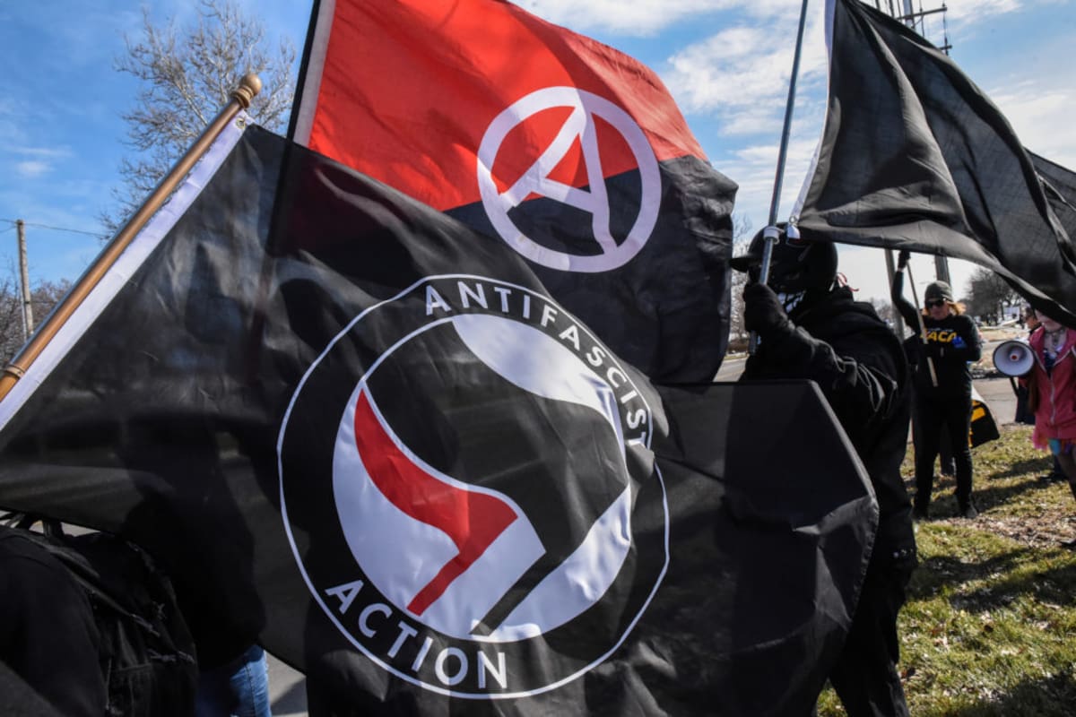 ¿Puede Trump declarar a grupo ‘antifa’ como organización terrorista? expertos alertan riesgos legales
