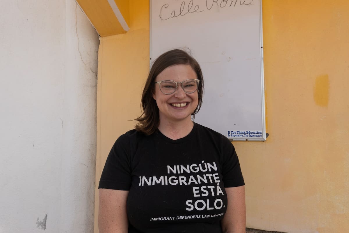 Se brindaron consultas sobre la situación migratoria de los asistentes, así como la revisión de beneficios médicos y financieros. Foto: Border Zoom