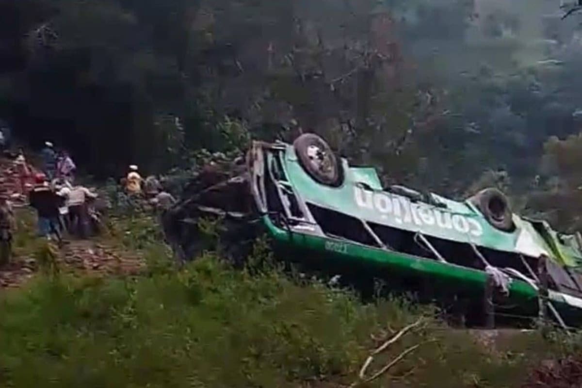 Accidente de autobús en Zontecomatlán, Veracruz, deja ocho muertos y 19 lesionados este 24 de diciembre