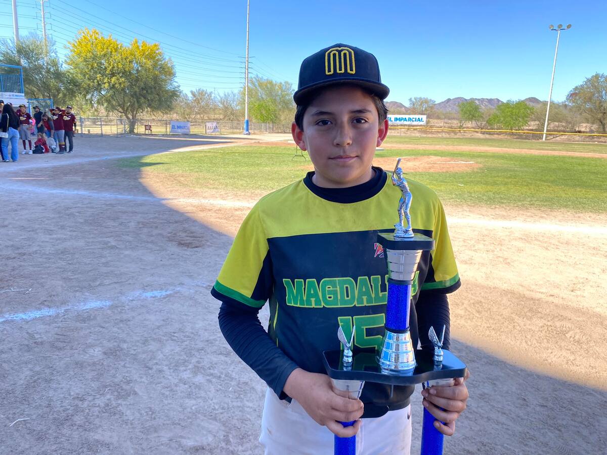 ÉL ES… José Emiliano Durazo Figueroa de Magdalena de Kino Equipo: Kalimán Robles Posiciones: 2B y 3B Edad: 12 años