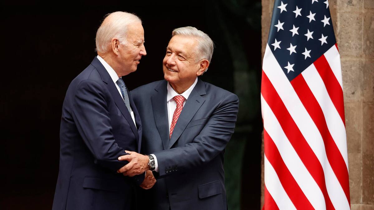 Fotografía de archivo del presidente de México, Andrés Manuel López Obrador (d), y el presidente de EU, Joe Biden, en Ciudad de México. | Crédito: EFE