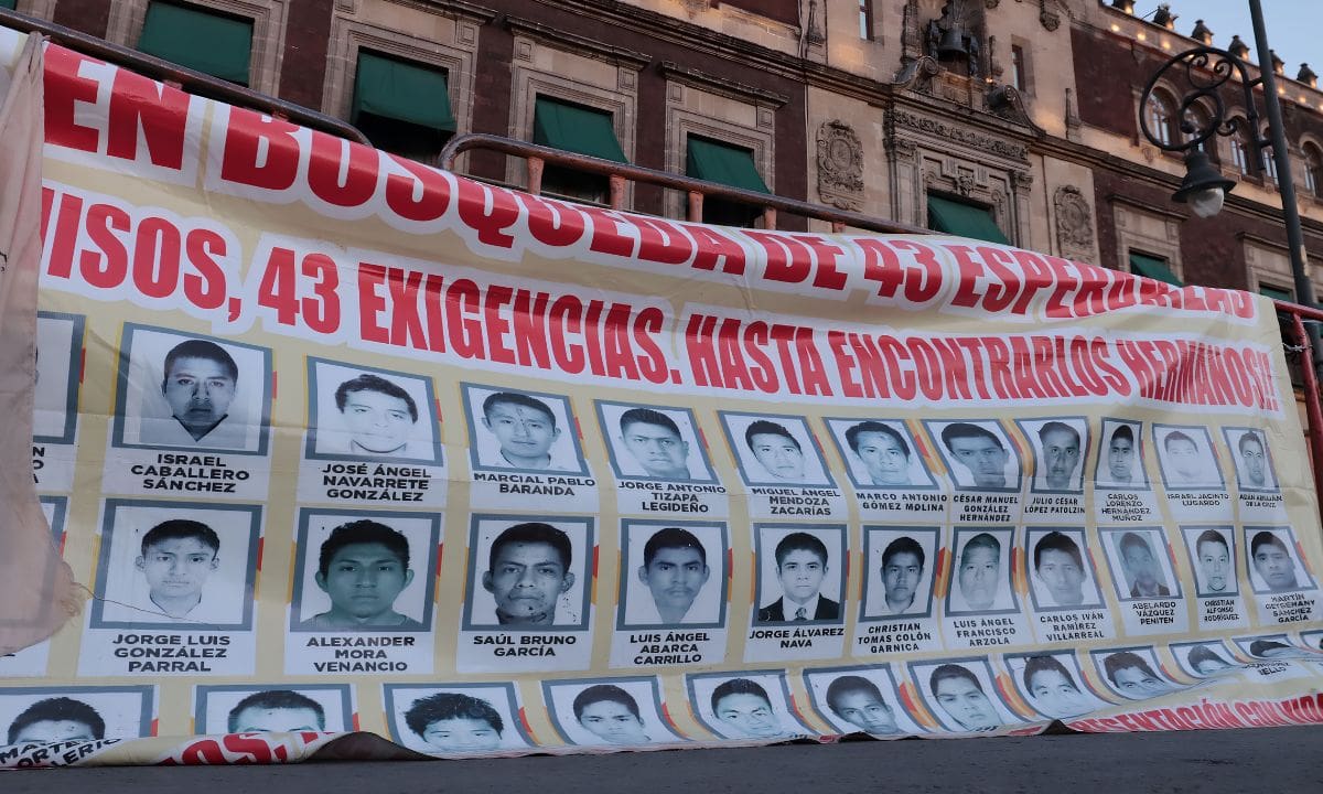 La participación de organizaciones sindicales y sociales forma parte de las actividades que se realizan alrededor de cada aniversario del caso. Para 2026 también se han anunciado movilizaciones en distintas entidades y una marcha en Ciudad de México. Foto: GH: