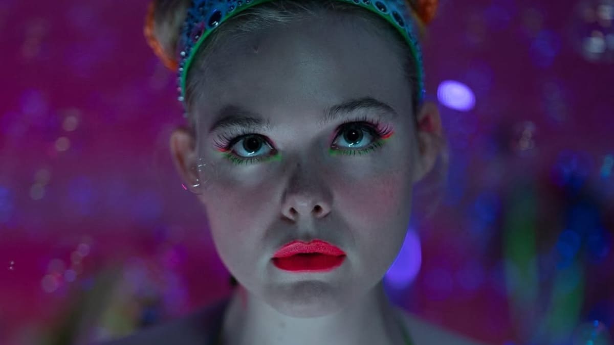 Elle Fanning creó una cuenta en OnlyFans para preparar su papel en la serie Margo’s Got Money Troubles