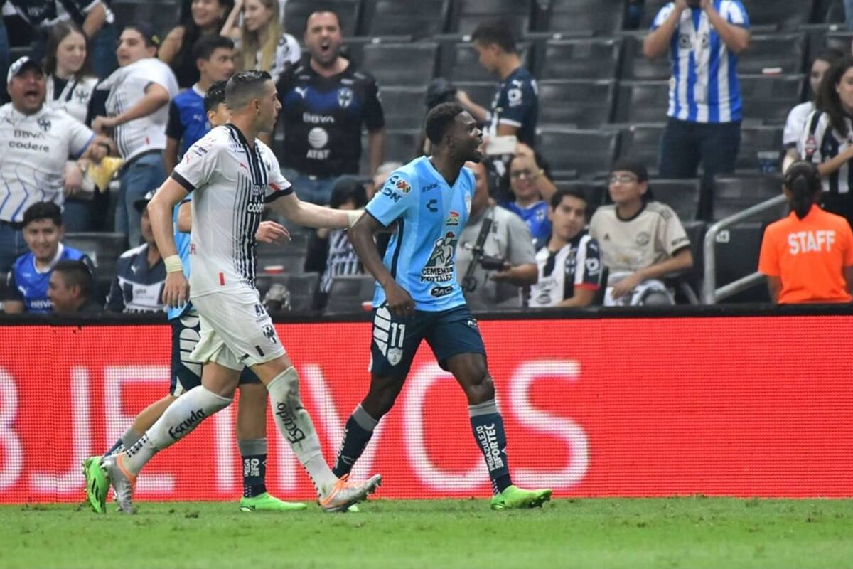 Esposa de Avilés Hurtado explota y manda a la afición de Rayados "muy lejos"