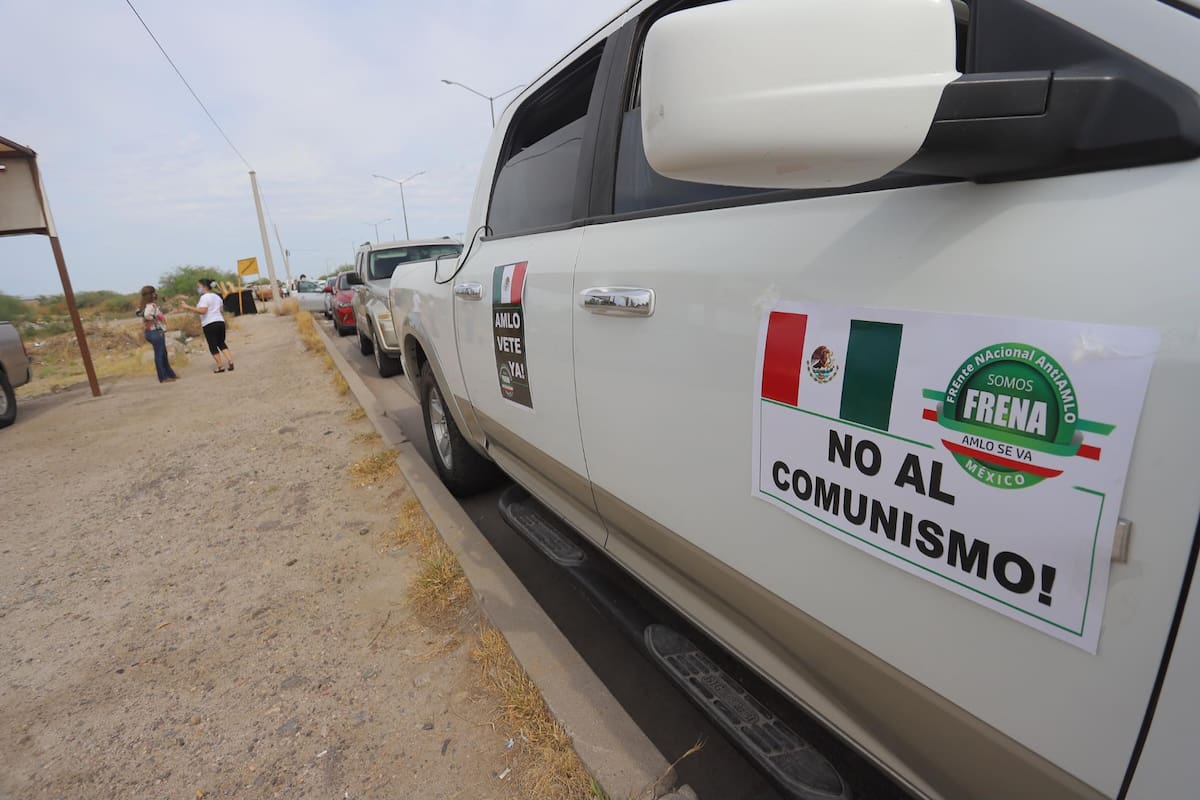 Caravana "anti AMLO" vuelve a transitar por Hermosillo
