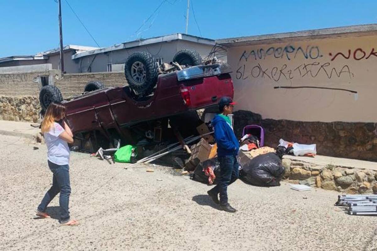 Mujer vuelca en calles de la colonia Alemán