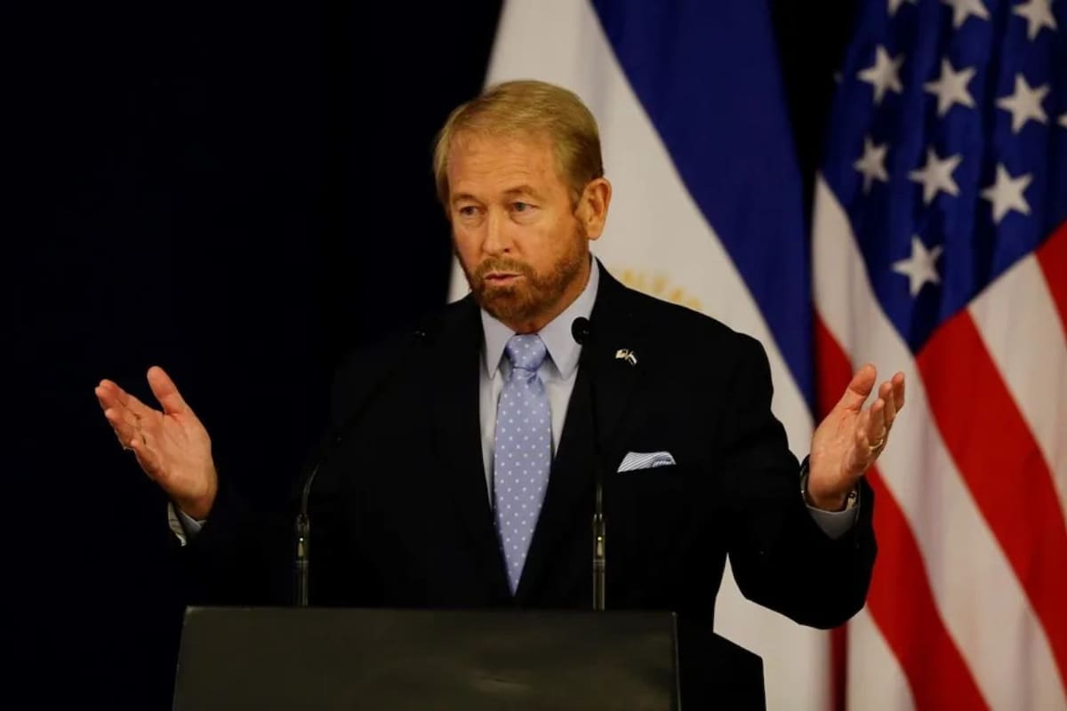 Condena embajador de EU en México protestas violentas contra redadas migratorias en Los Ángeles