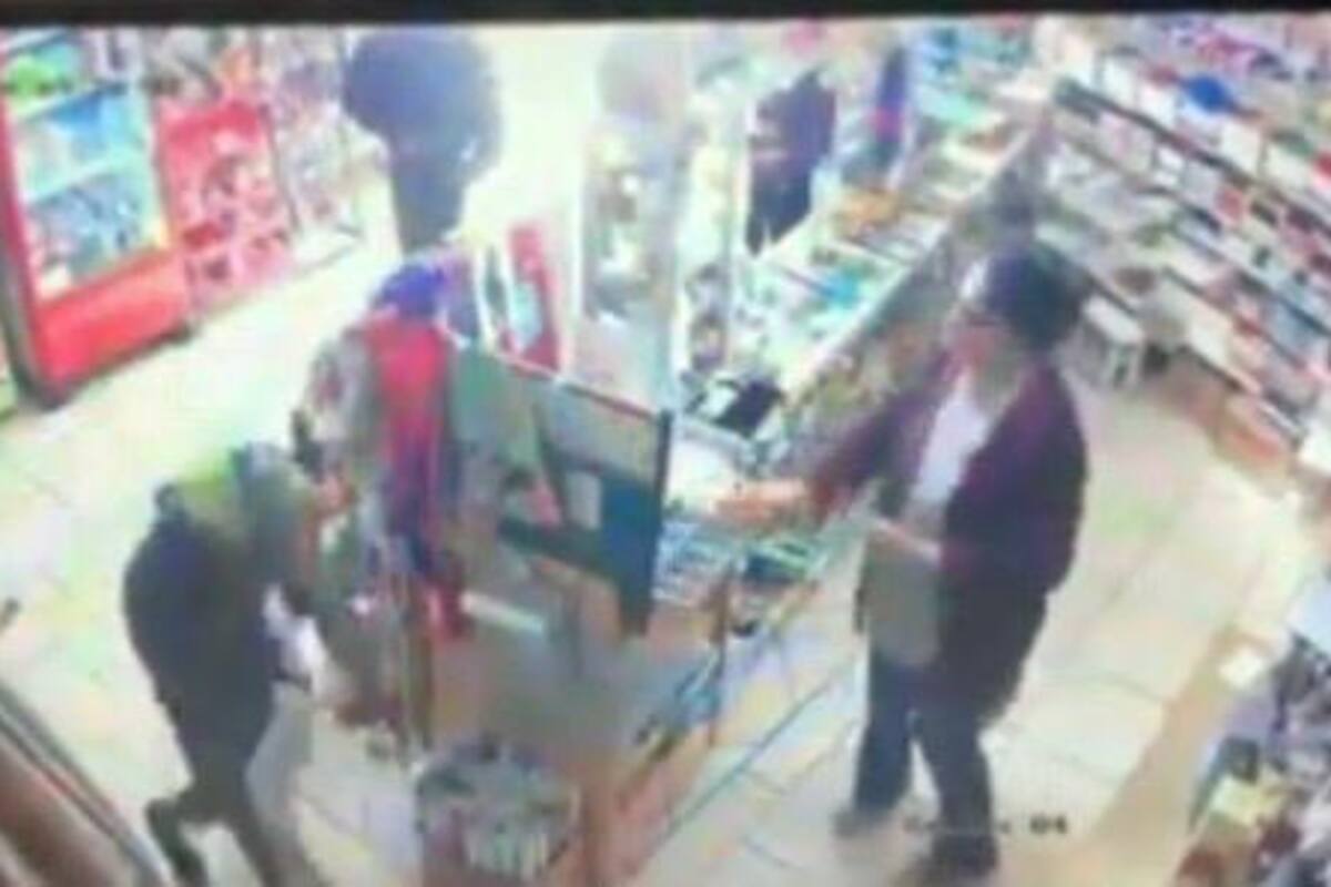 VIDEO: Asaltan con pistola en mano una papelería en Rosarito