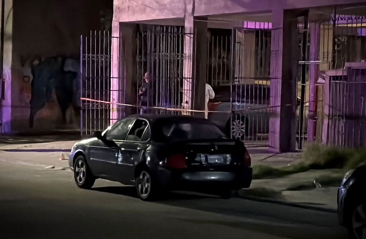 Un joven de 20 años perdió la vida y otro hombre resultó herido tras una agresión a balazos en el distrito Centenario; autoridades ya investigan los hechos. Foto: Border Zoom