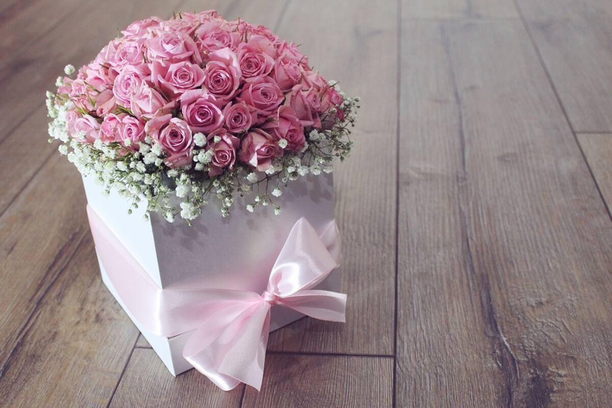 Hombre que murió hace años todavía le envía flores a su esposa en San Valentín