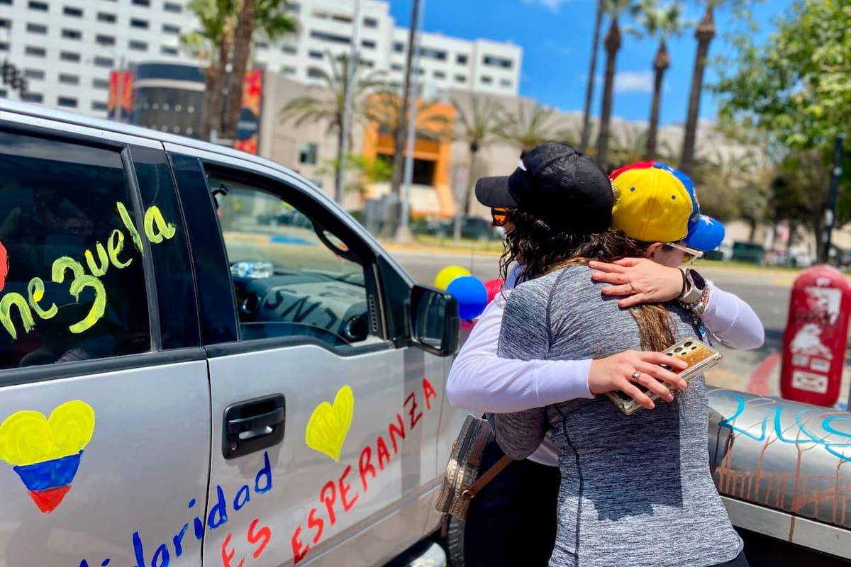 Venezolanos agradecen solidaridad de Tijuana; enviarán más de 10 toneladas de ayuda a afectados por terremotos