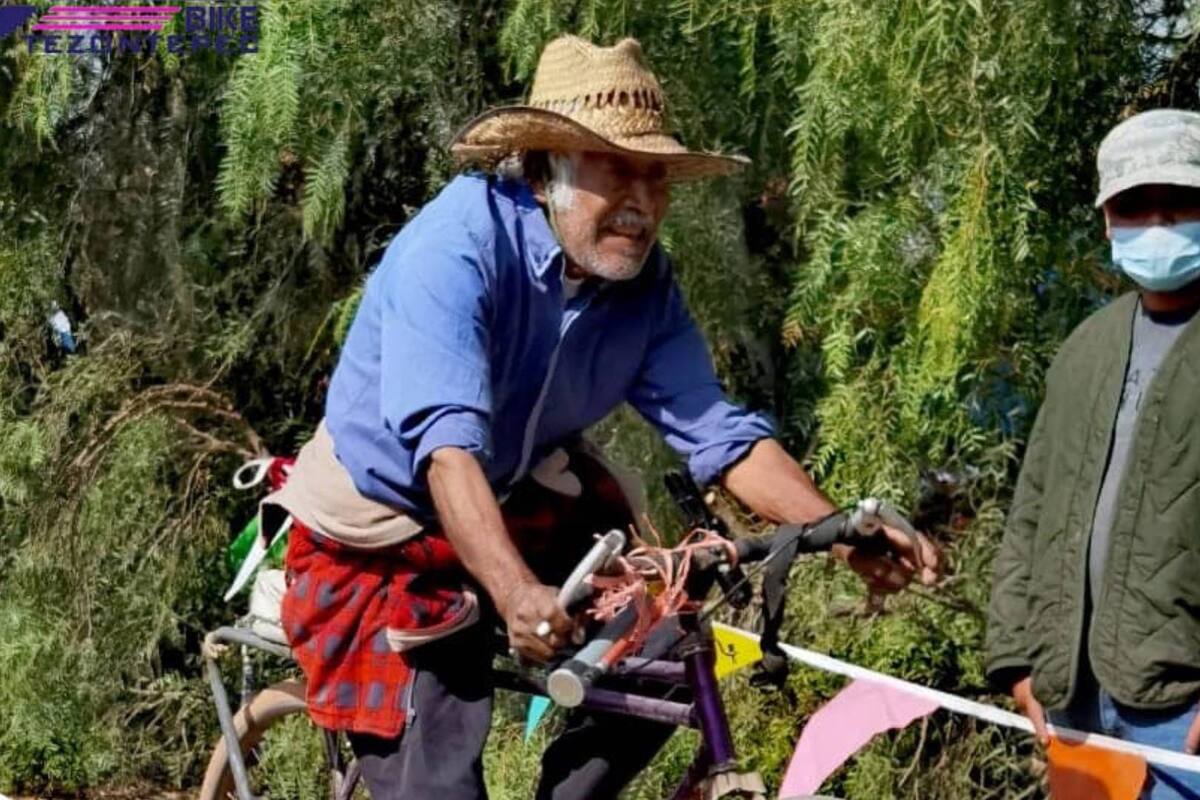 A sus 86 años, don Anselmo logra terminar un reto ciclista con su bicicleta "de panadero"