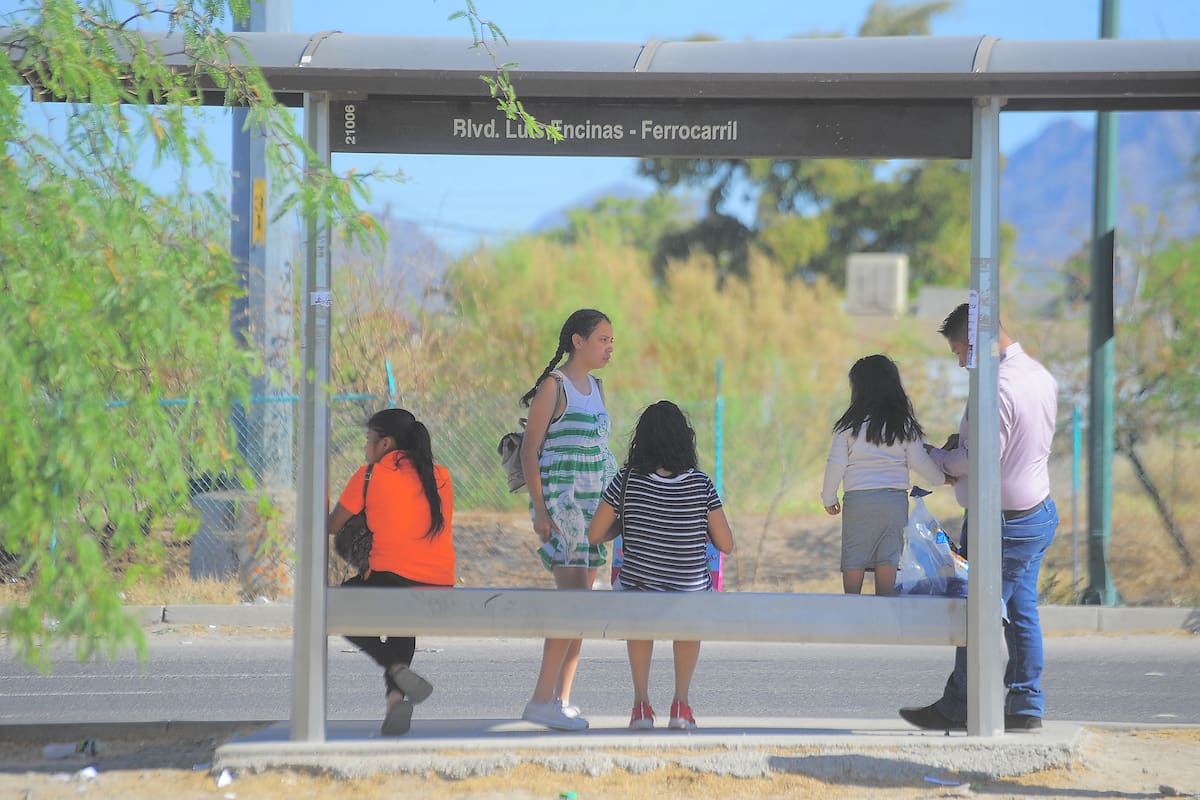 Disciplina de choferes del transporte en Hermosillo es un problema: Vigilantes