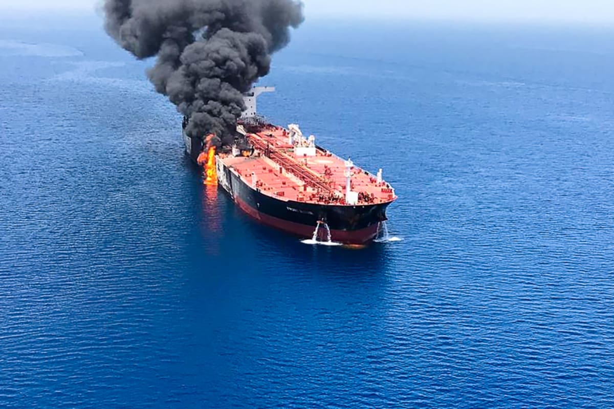 VIDEO: Petroleros son atacados en el Estrecho de Ormuz