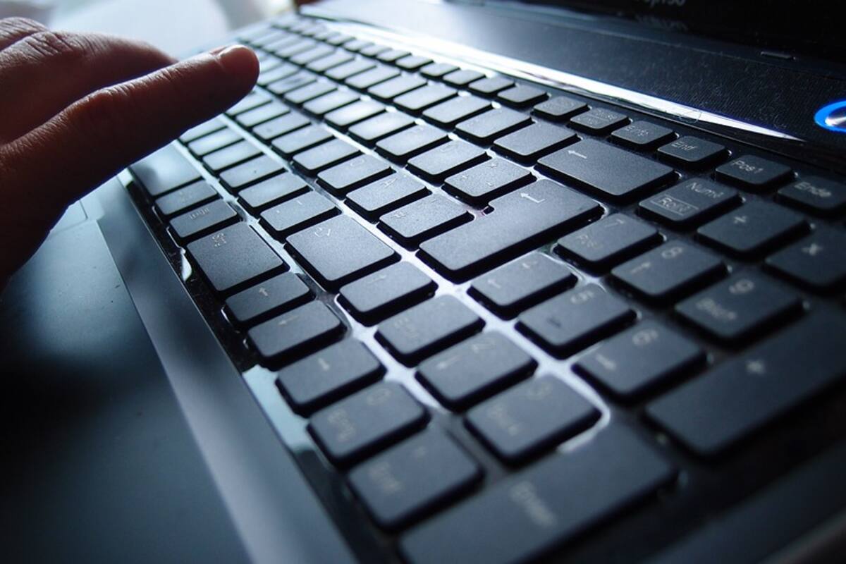 Sedena denuncia página de Internet falsa que anunciaba subastas