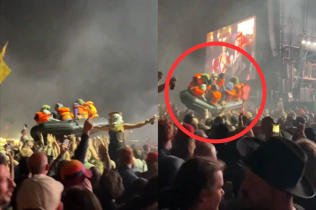 Bansky sorprende en Glastonbury con performance de un inflable con forma de lancha que representaba a inmigrantes