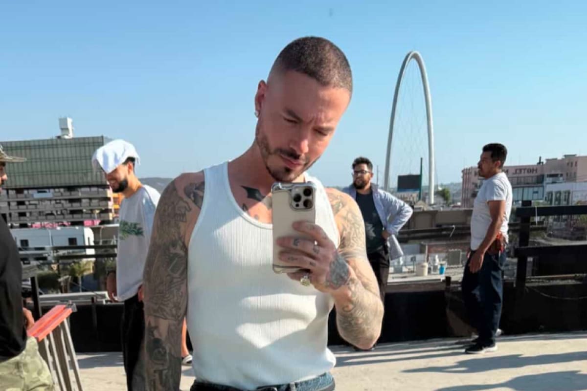 Así posó J Balvin en su estadía por Tijuana