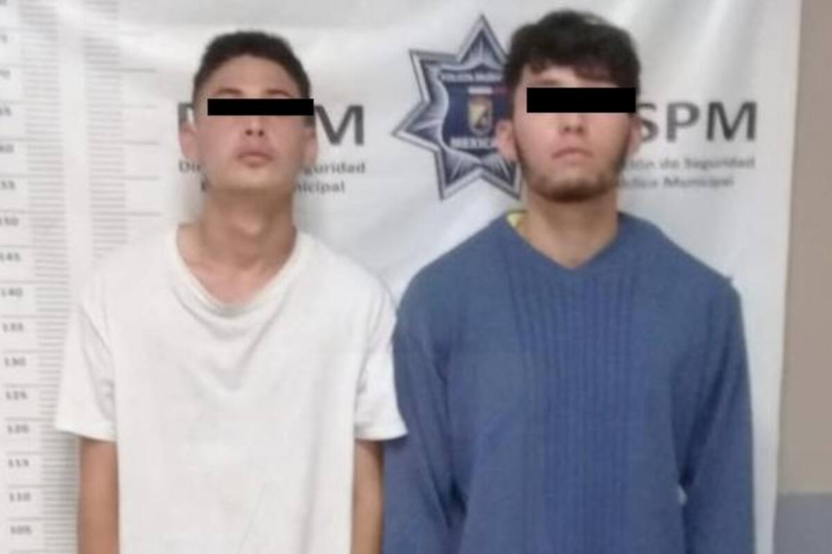 Detienen a dos sujetos por robo de vehículo con violencia