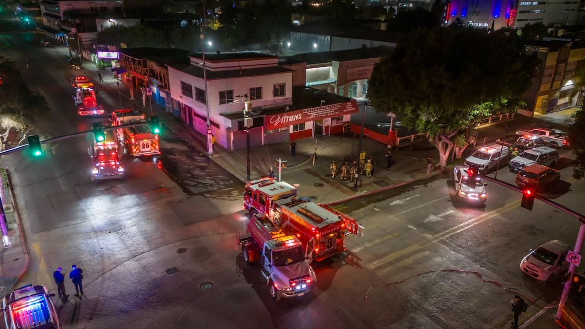 El fuego fue controlado de forma inmediata por Bomberos; no se reportaron personas lesionadas. Foto: Border Zoom