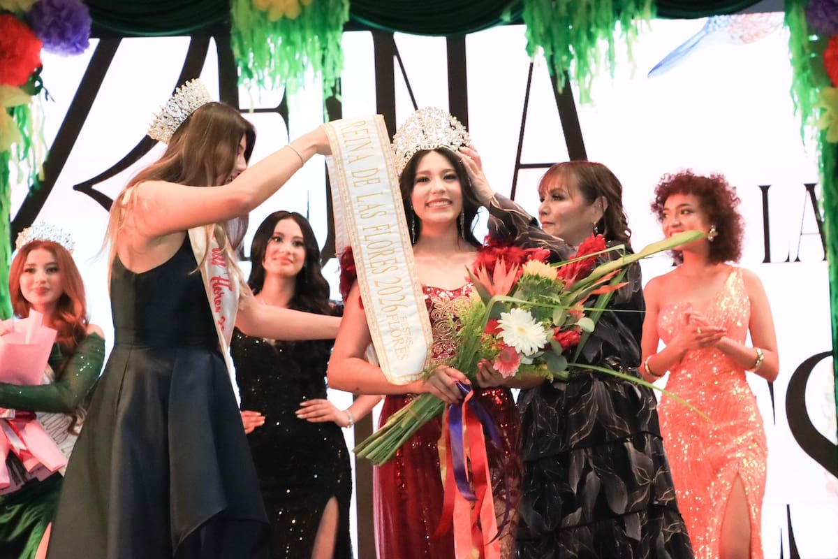 Leslie Karolina Balderas Montes fue coronada como Reina de las Fiestas de las Flores 2026.
