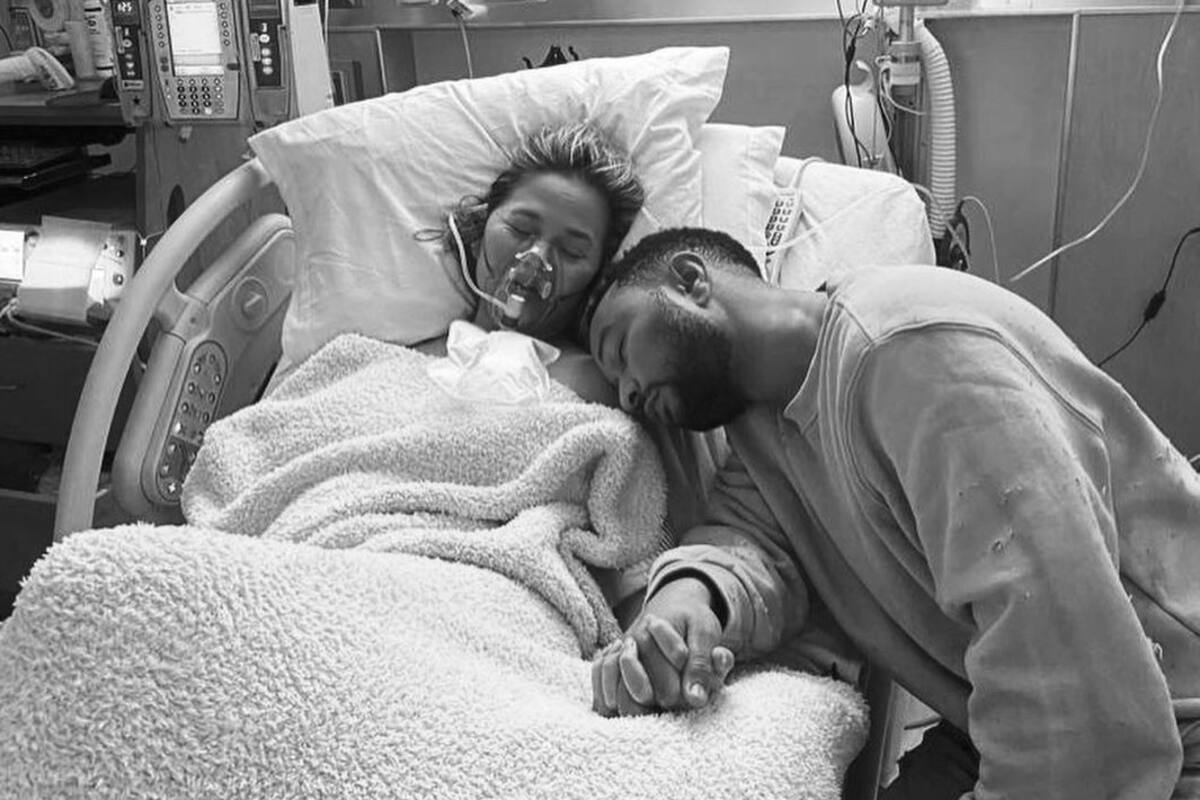 Chrissy Teigen revela que Meghan Markle la apoyó cuando perdió a su bebé