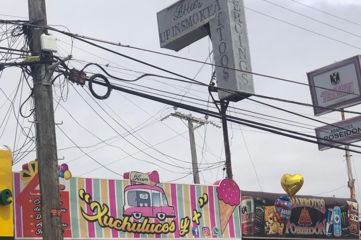 Será obligación para autoridades de telecomunicaciones y CFE solicitar permiso para instalar postes en Rosarito