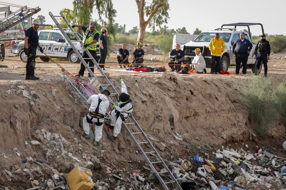 Hallan a hombre sin vida cubierto con basura en un dren