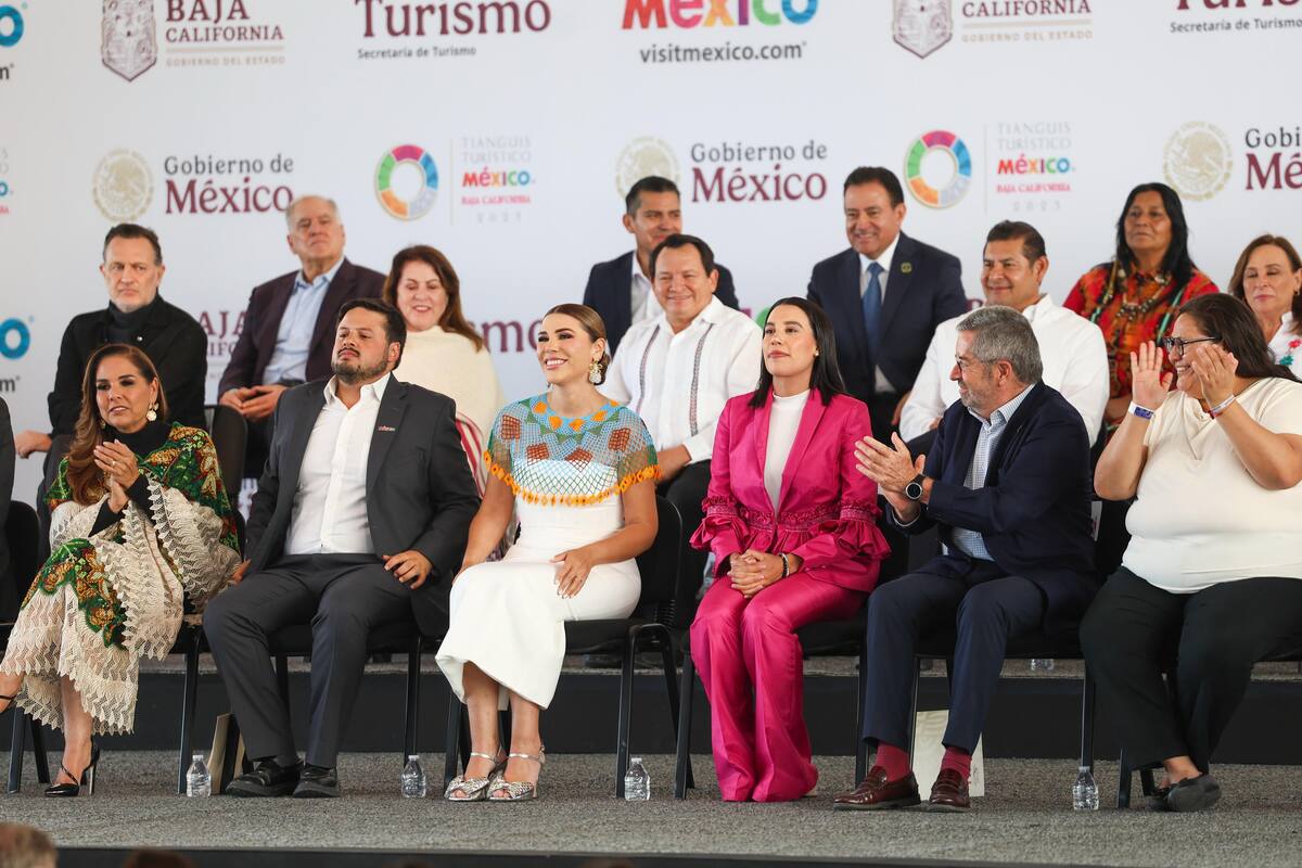 Dan banderazo oficial al Tianguis Turístico en Baja California
