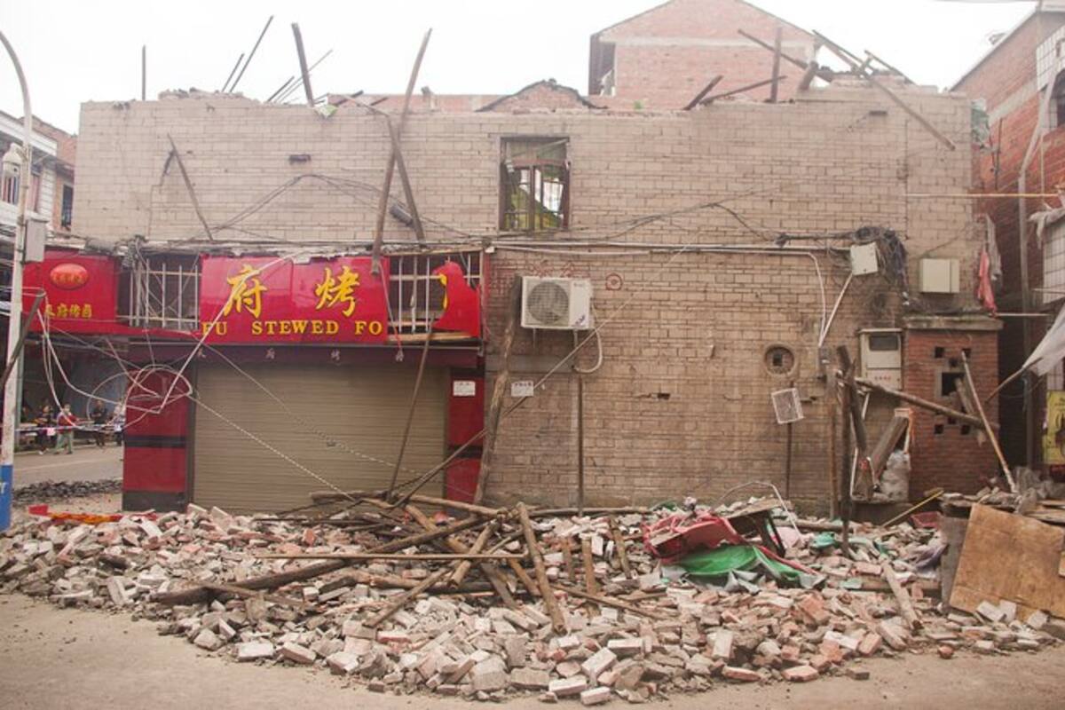Aumenta a 63 personas heridas tras sismo de 5.4 en China