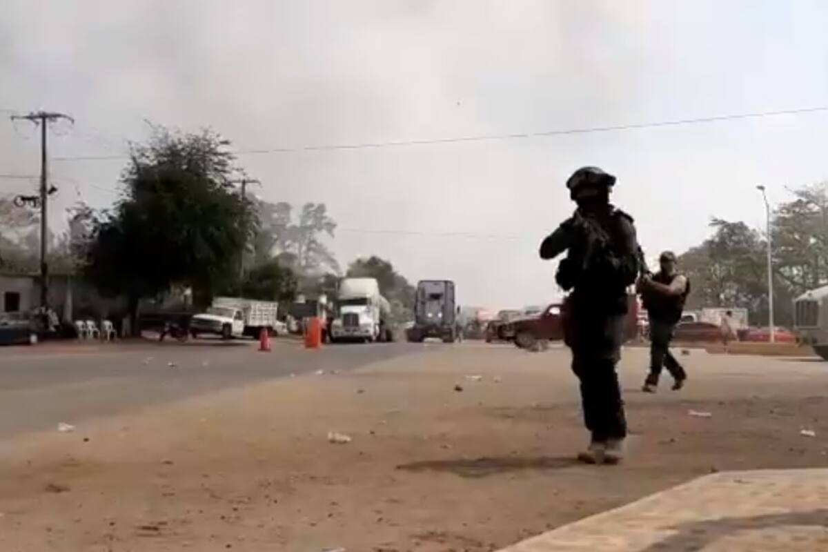 VIDEO: Policía agrede a periodista durante enfrentamiento en Veracruz