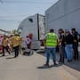 Joven queda prensado tras chocar contra un tráiler en el bulevar Bellas Artes
