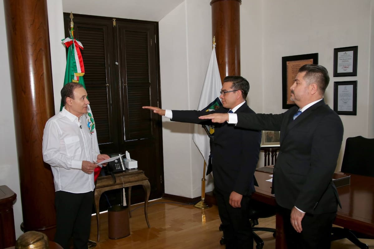 Durazo toma protesta a nuevos secretarios en el Poder Ejecutivo de Sonora