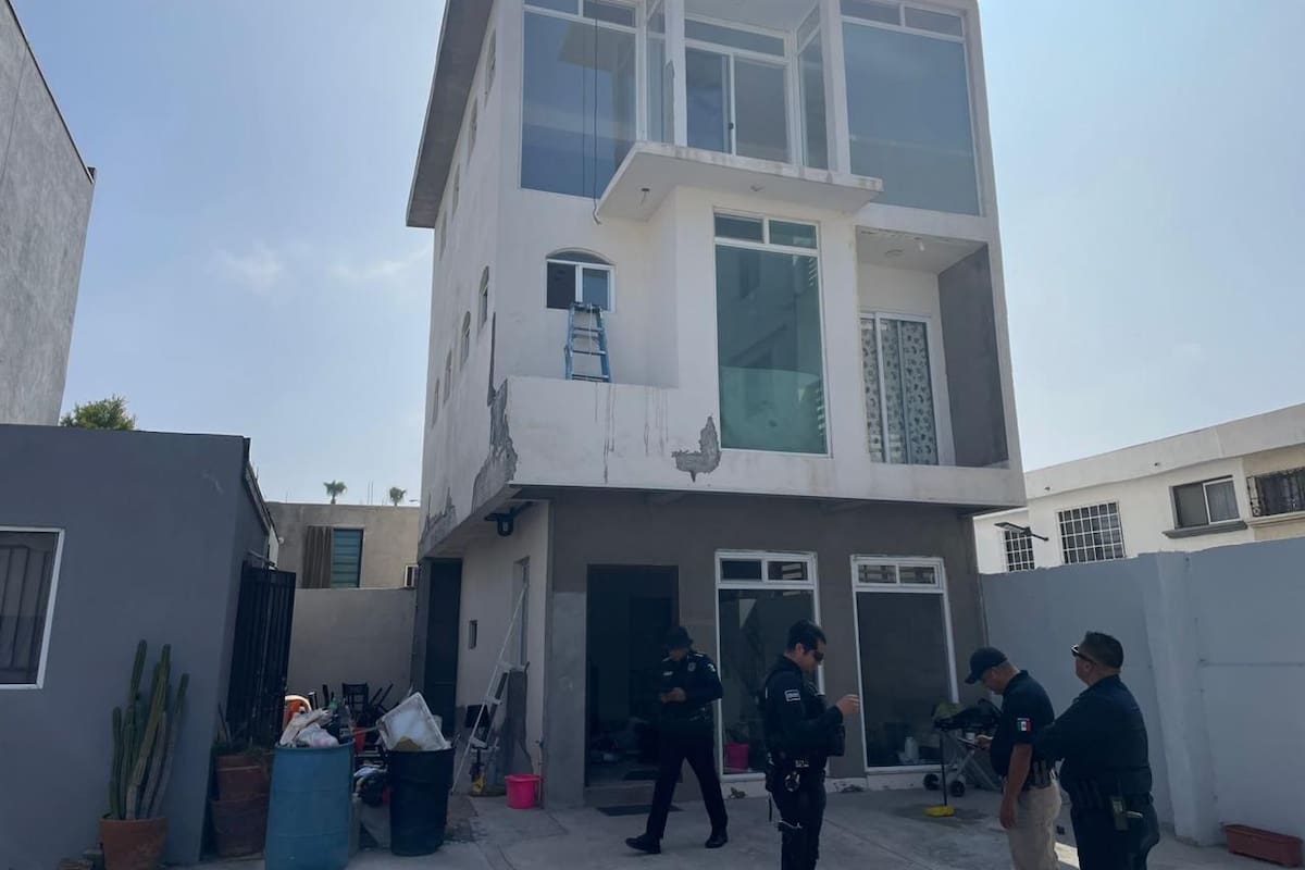 Hallan a hombre sin vida dentro de vivienda en Rosarito