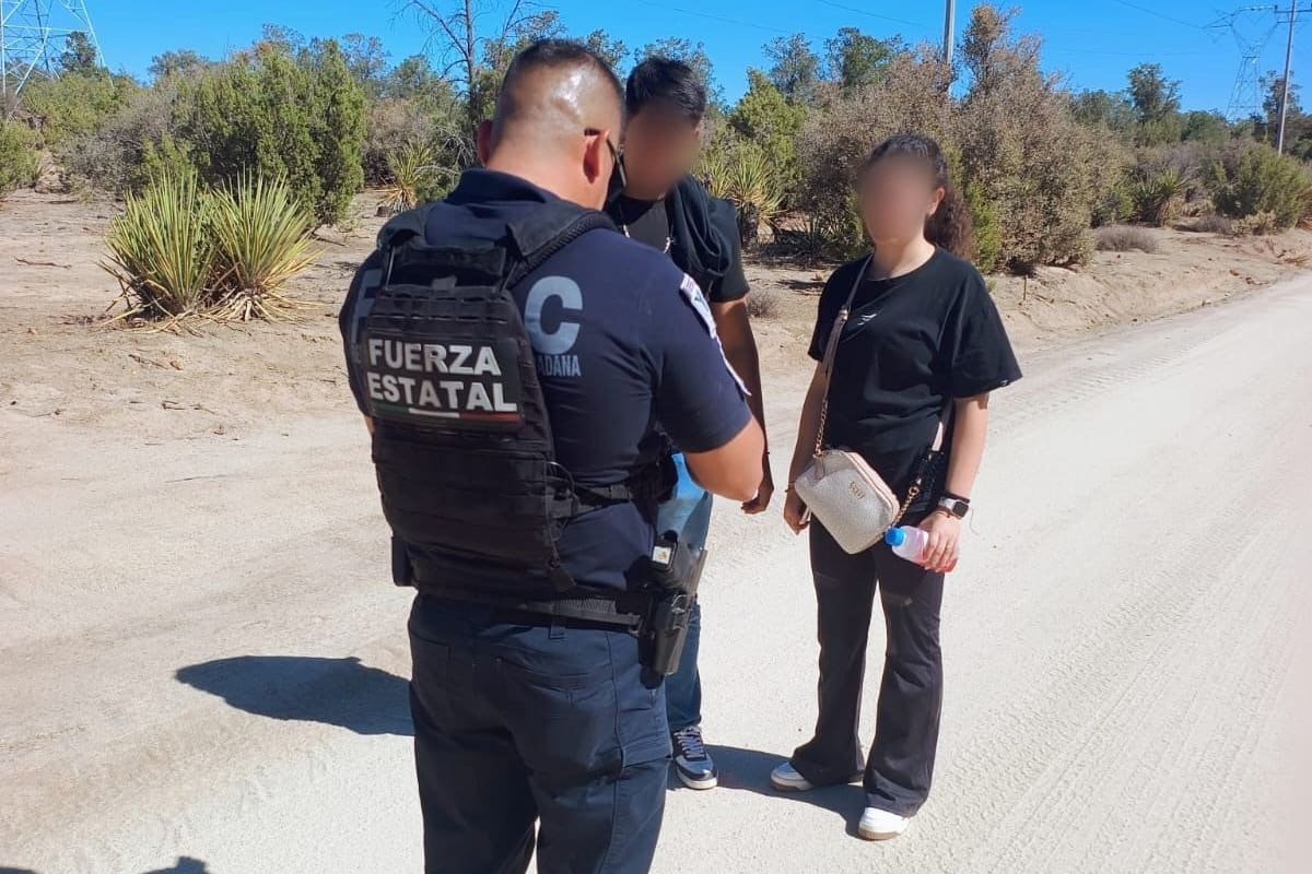 Brindan atención elementos de la FESC a jóvenes extraviados en zona agreste