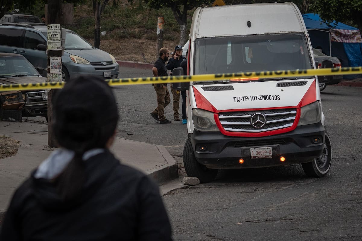 Atacan unidad de transporte de personal
