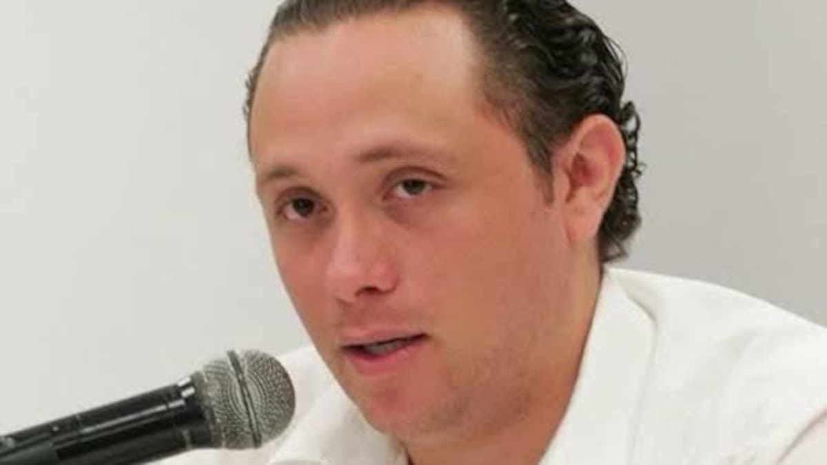 Renuncia el director del SAT de Quintana Roo tras ser captado en primera fila de las Finales de la NBA en Nueva York