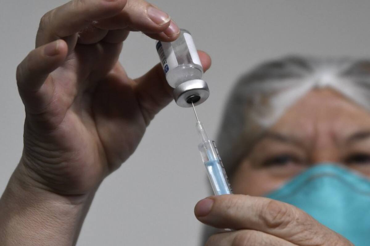 Escándalos con la vacuna del coronavirus: cómo la lucha contra la covid-19 desnuda viejos vicios de América Latina