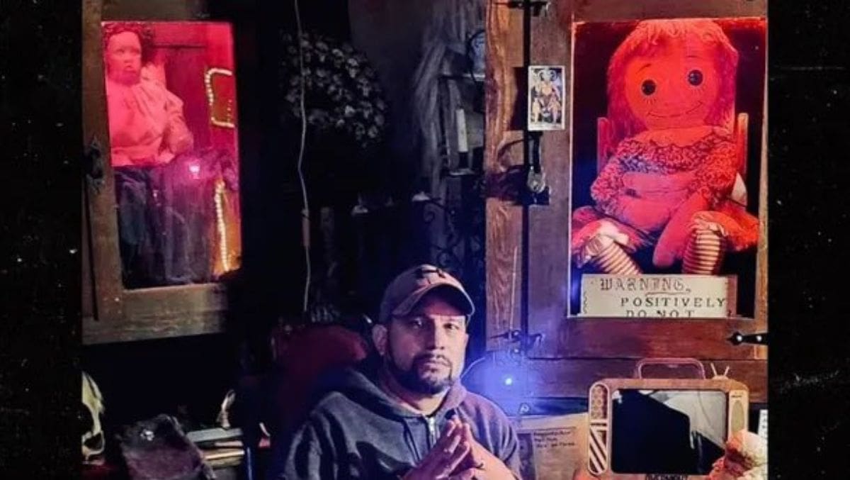Muere Dan Rivera, investigador paranormal, durante gira con la muñeca “Annabelle”  / Cuenta de X: cinepop